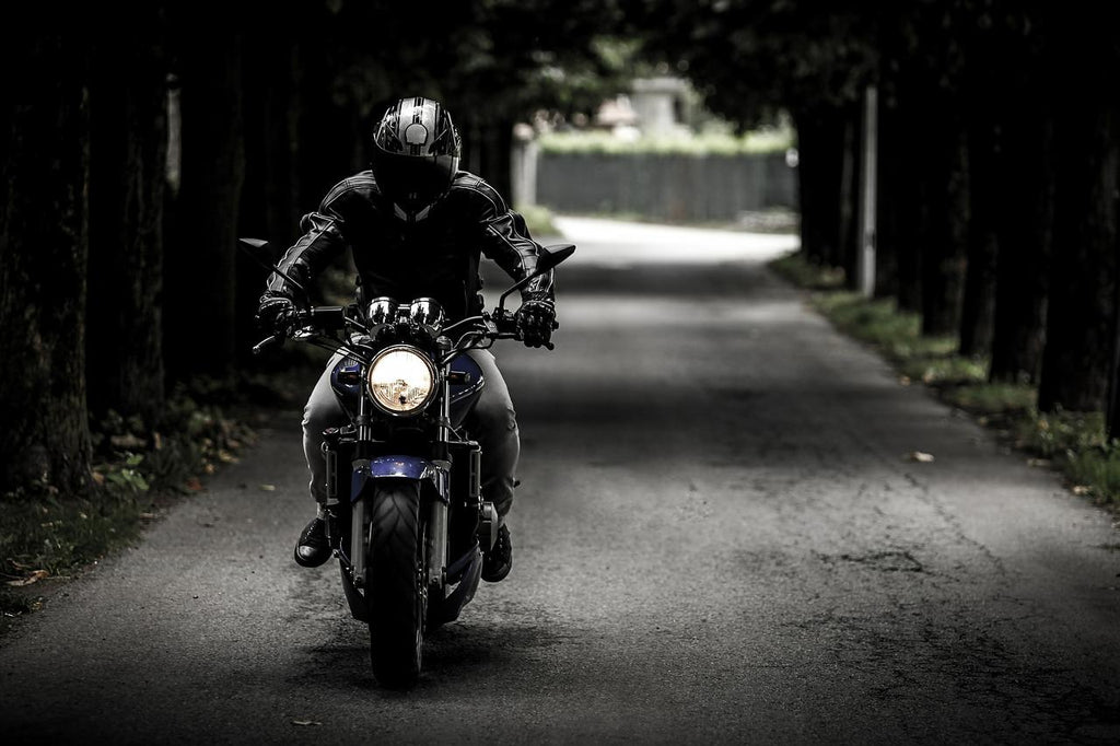 Comment porter un gilet chauffant à moto pour rester au chaud