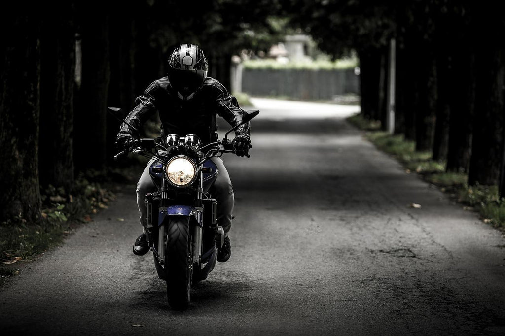 Porter un gilet chauffant à moto est indispensable – Boutique N°1 de vêtement  chauffant