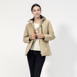 Veste chauffante électrique femme beige imperméable – toutes conditions | VETCHAUD™ - vetement chauffant